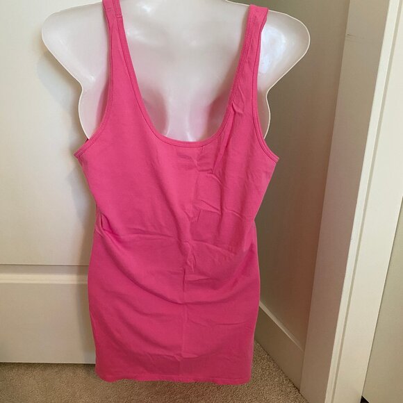 3 for 30 ~Lilly Pulitzer Barbie Pink Tank Top M - Picture 2 of 5